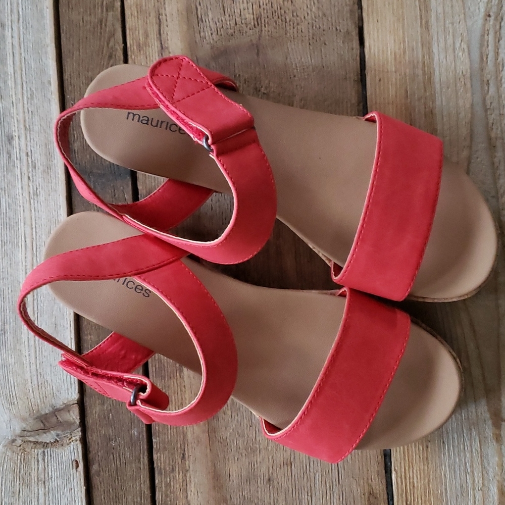 Maurices coral Felicity sandals size 8.5 (like new)